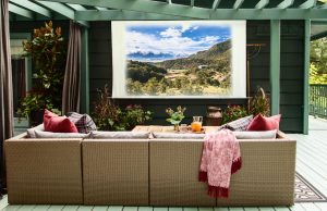projector screen solution